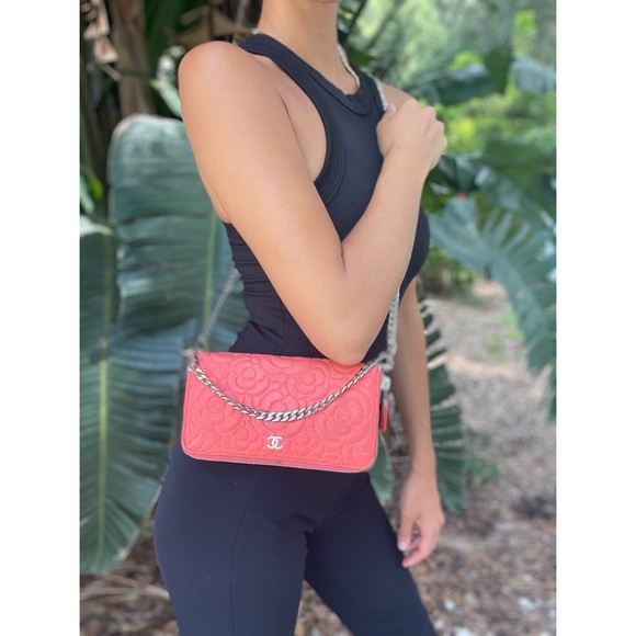 CHANEL Handbags - Chanel CC Camellia 2017 Wallet on Chain in Coral